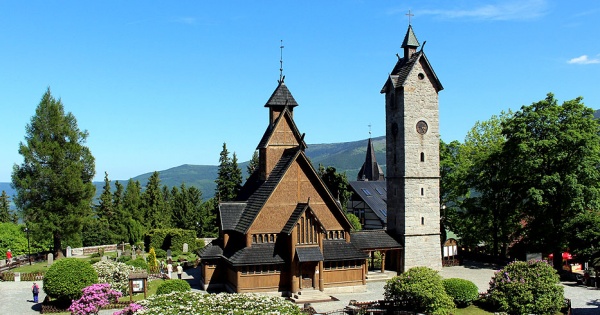 Stave Church Wang – een buitengewone kerk in Neder-Silezië