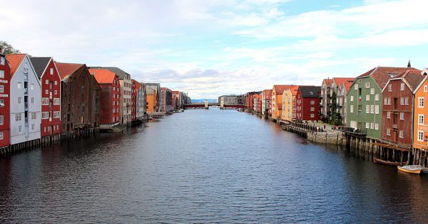 Wat moet je gezien hebben in Trondheim? Locatie 3 is schilderachtig >>>