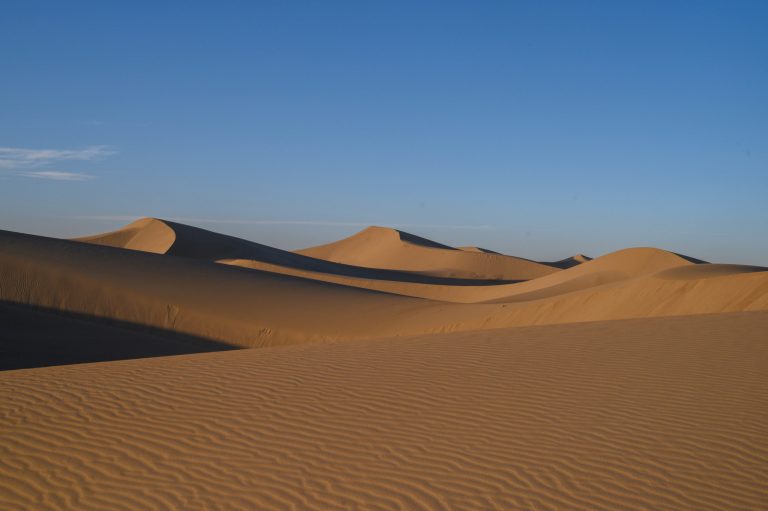 De Varzaneh-woestijn in Iran: woestijndromen komen uit