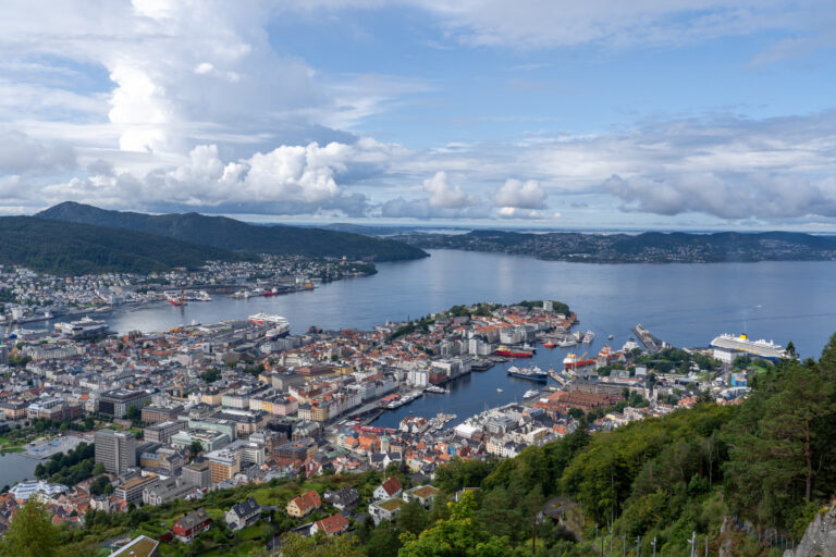 Bergen Bezienswaardigheden: De 22 mooiste hoogtepunten